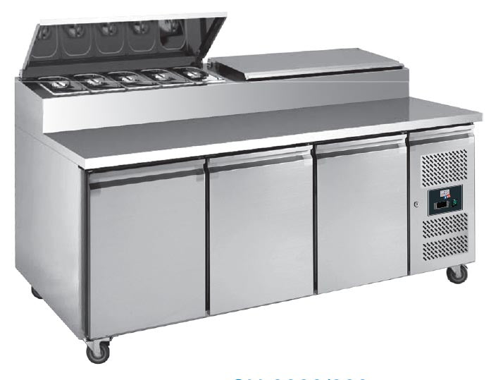TABLE A SANDWICHES REFRIGEREE +2/+8°C - GAZ R290, DESSUS INOX, 3 PORTES GN1/1