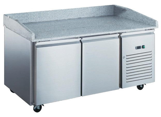 Furnotel - Table à pizza réfrigérée positive en inox avec évaporateur ventilé - 2 portes - 390 litres - PZ2601X
