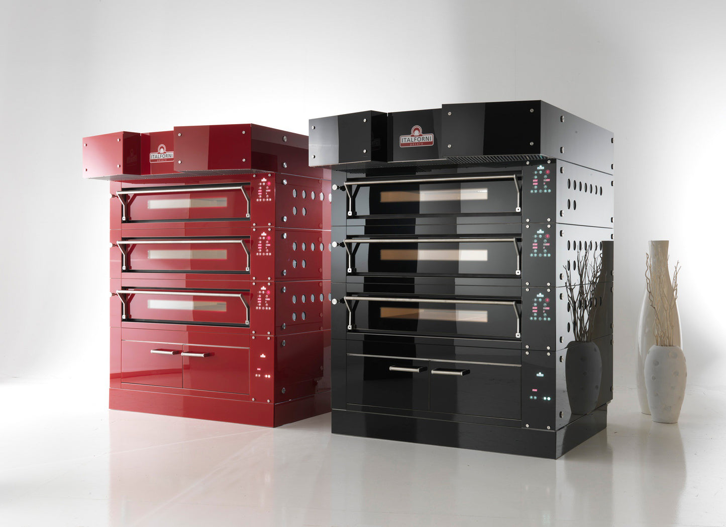 Italforni - Four à pizza avec support acier inox hauteur 500 mm - 3 chambres - 3 x 12 ou 3 x 9 pizzas - BULL3CHHSP