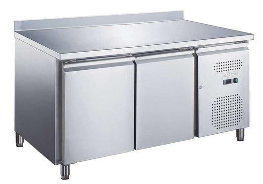 TABLES RÉFRIGÉRÉES Série Afistar GN 1/1 2 - 3 - 4 portes Positives Avec dosseret évaporateur traité