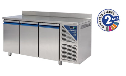 Desserte réfrigérée avec dosseret - Positive 0/+10°C - 350 L - 3 portes - Groupe logé - SN603-3 - Dalmec