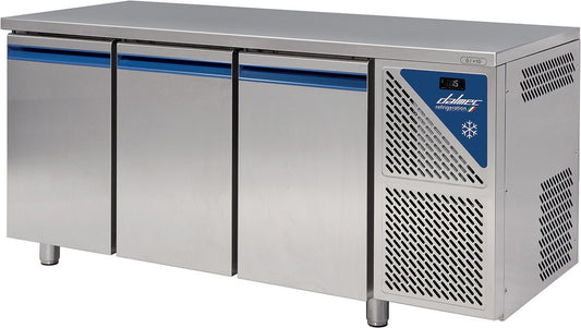 Table réfrigérée négative sans dosseret -18/-22°C - 606 L - 3 portes pleines - Avec groupe logé - TP803NC-3 - Dalmec