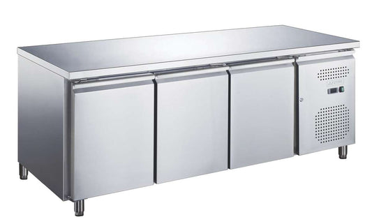 TABLES RÉFRIGÉRÉES Série Afistar Gn 1/1 2 - 3 - 4 portes Négatives sans dosseret