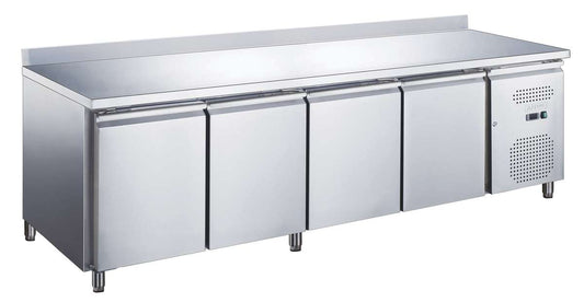 TABLES RÉFRIGÉRÉES Série Afistar GN 1/1 2 - 3 - 4 portes Positives Avec dosseret évaporateur traité